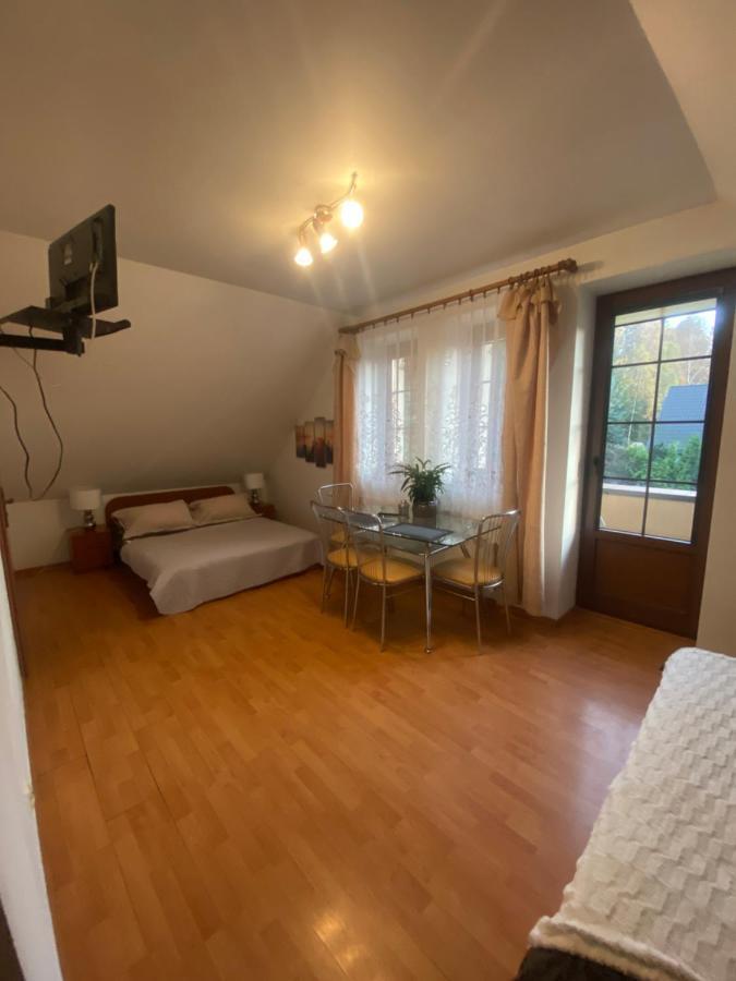 Pokoje Goscinne Emilio Kudowa-Zdroj Bagian luar foto